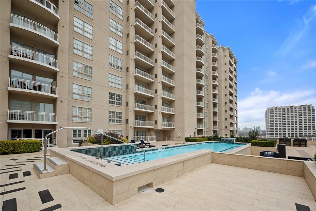 Trutle Crk Condo - Residential