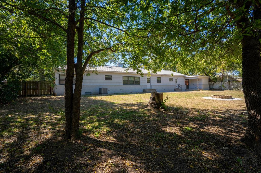 1031 N Neblett Street