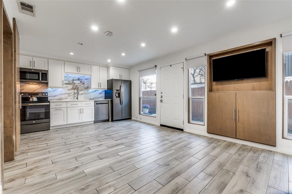 4130 Newton Avenue C