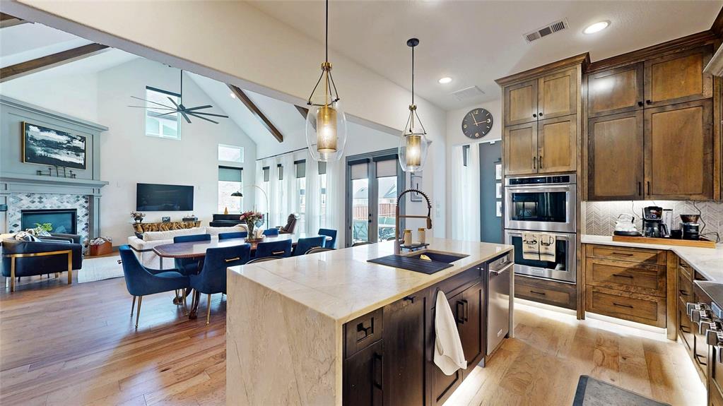 Star Trail Ph Four - Residential