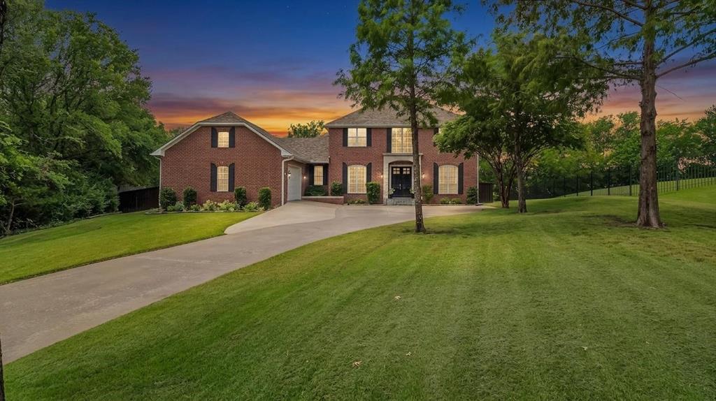 2506 Oakbrook Circle