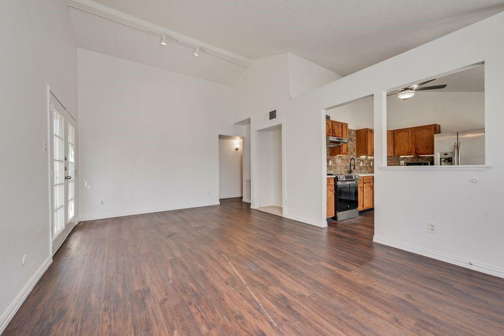 Colony 23 - Residential