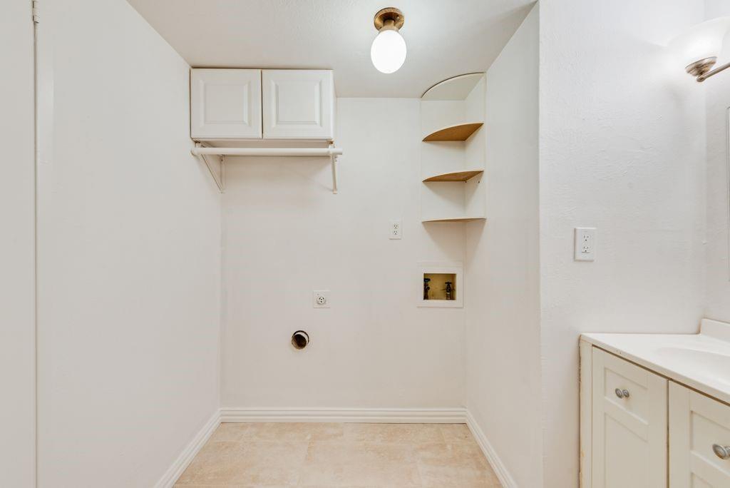 Colony 23 - Residential