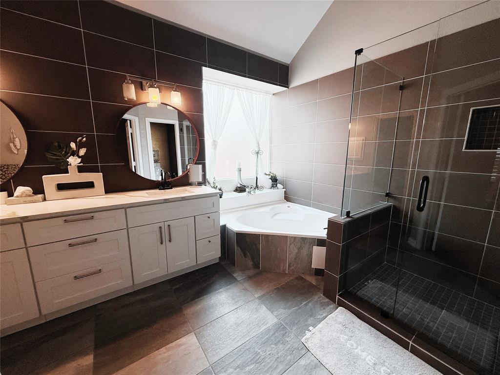 Highland Lakes Ph II - Residential Lease