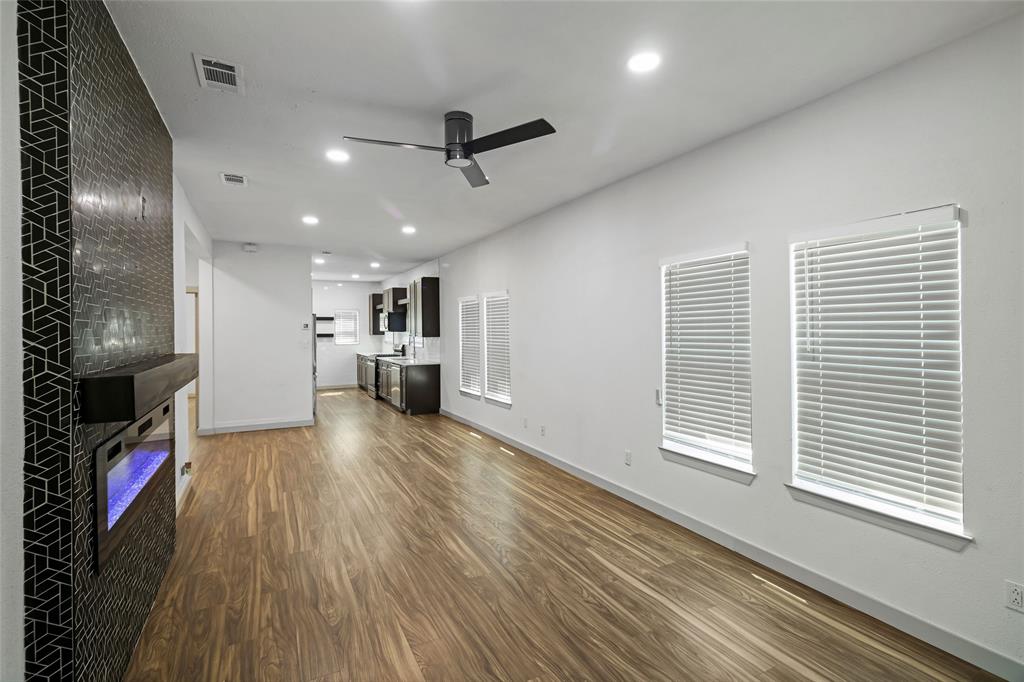 Winnetka Summit - Residential