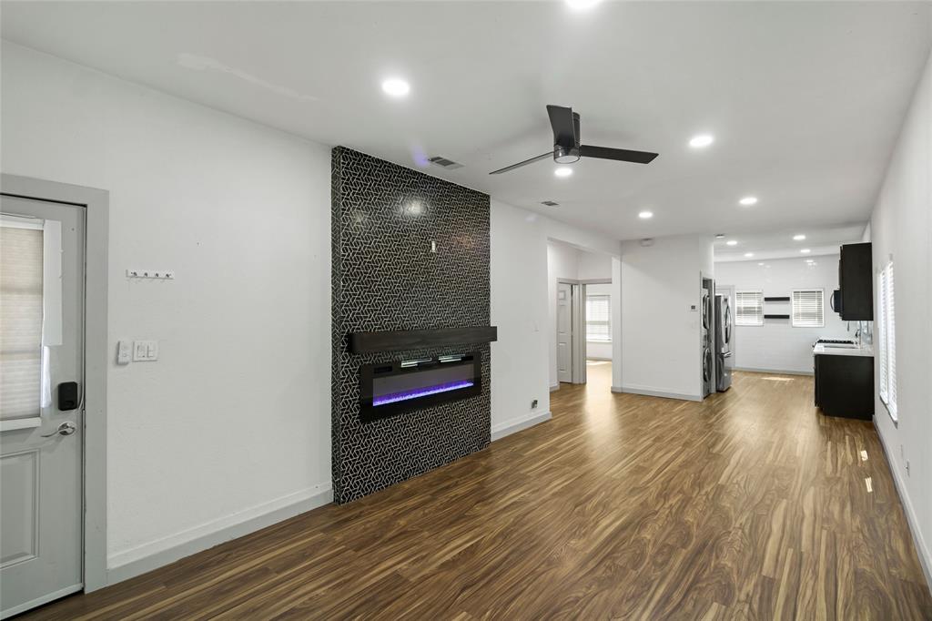 Winnetka Summit - Residential