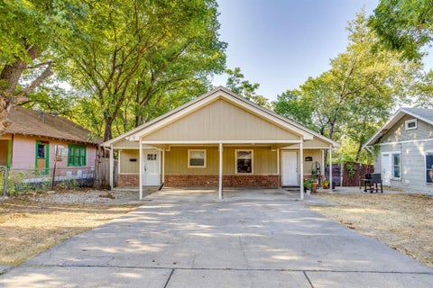 Photo of 2616 Bomar Avenue #2618, Fort Worth, TX 76103 (MLS # 21371032)