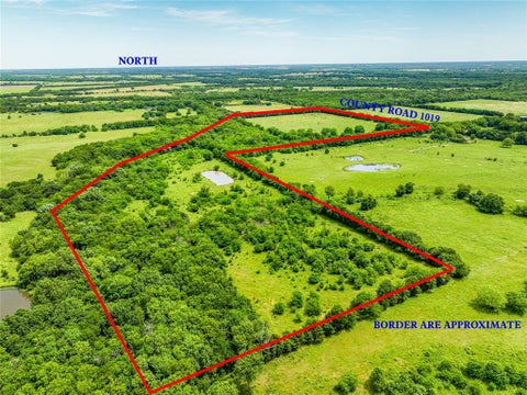 Photo of 7008 Cr-1019, Celeste, TX 75496 (MLS # 21308187)