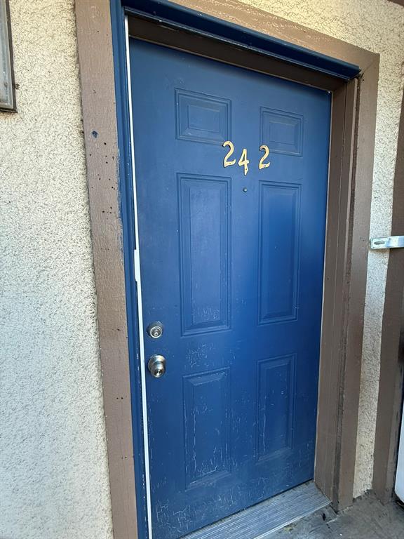 6050 Melody Lane 242