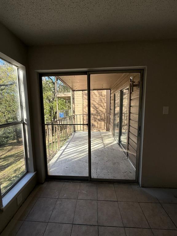 Tealwood On The Creek Condos - Residential