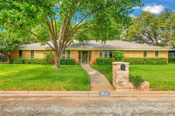 2534 MEADOW LAKE DR, ABILENE, TX 79606 - Image 247fea5769fe75b87f68ffa719c659c4/3777972013