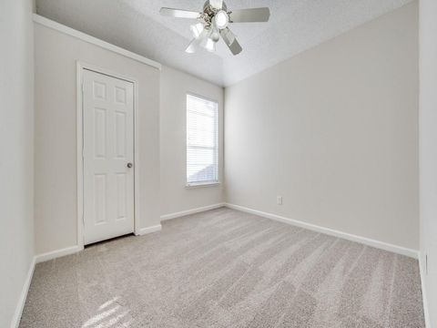 Tiny photo for 214 Jennifer Lane, Arlington, TX 76002 (MLS # 21138487)