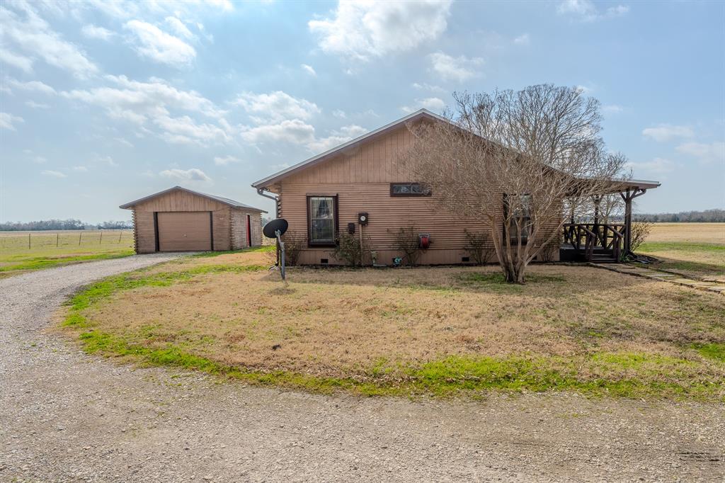 38 County Road 2175
