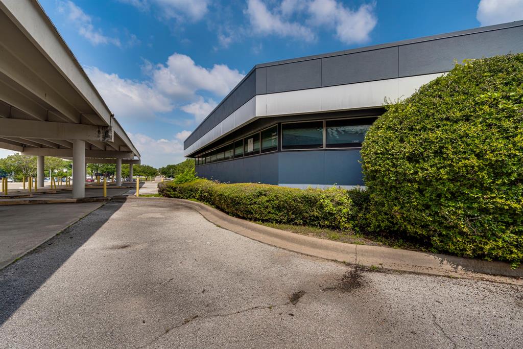 Knapp & Delk Add - Commercial Sale