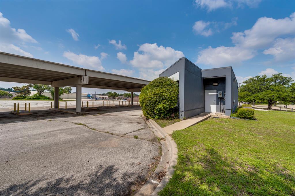 Knapp & Delk Add - Commercial Sale
