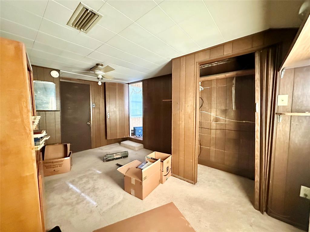 Garth Ennis - Residential