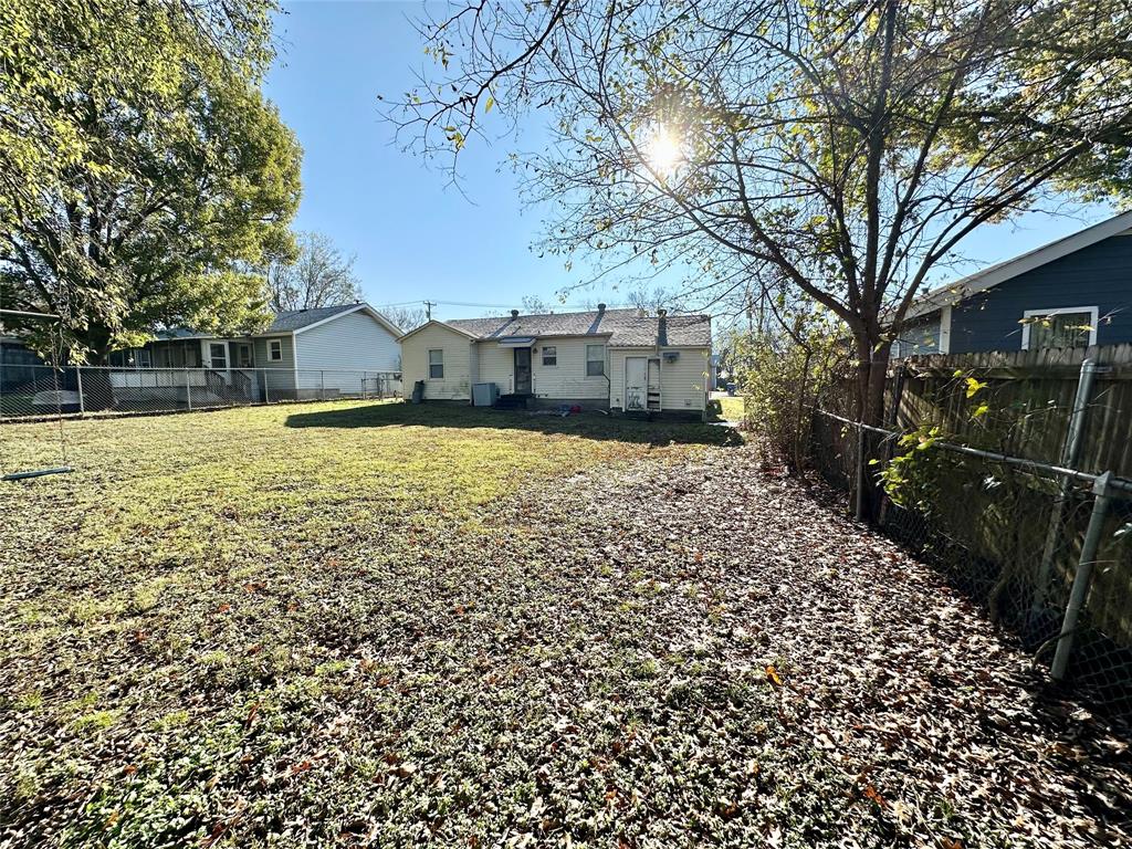 Garth Ennis - Residential