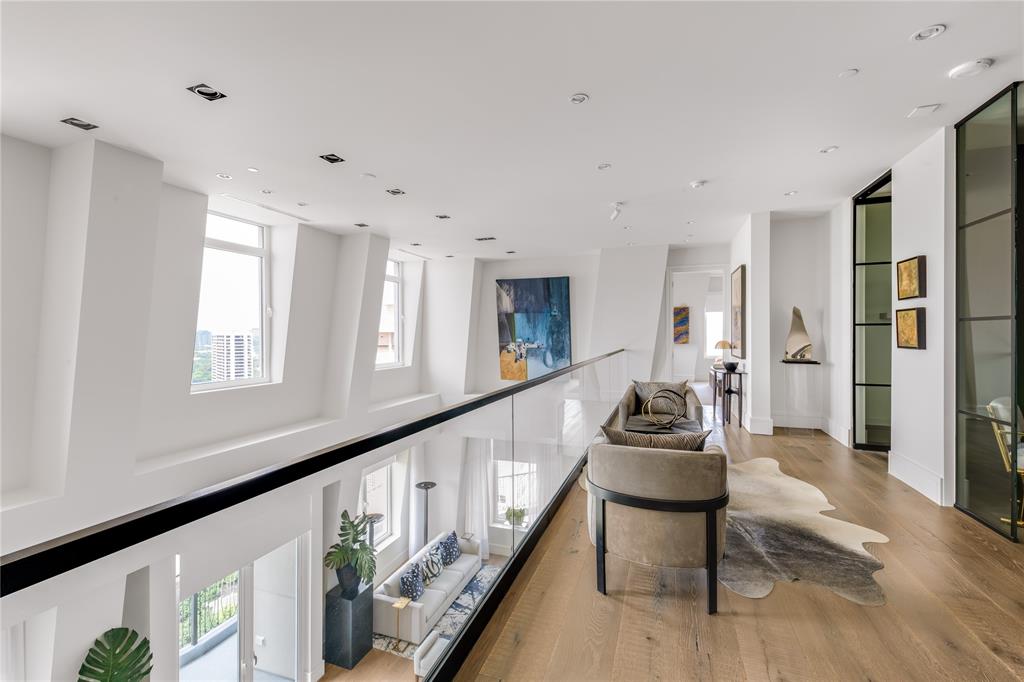 Vendome On Turtle Creek Condo - Residential