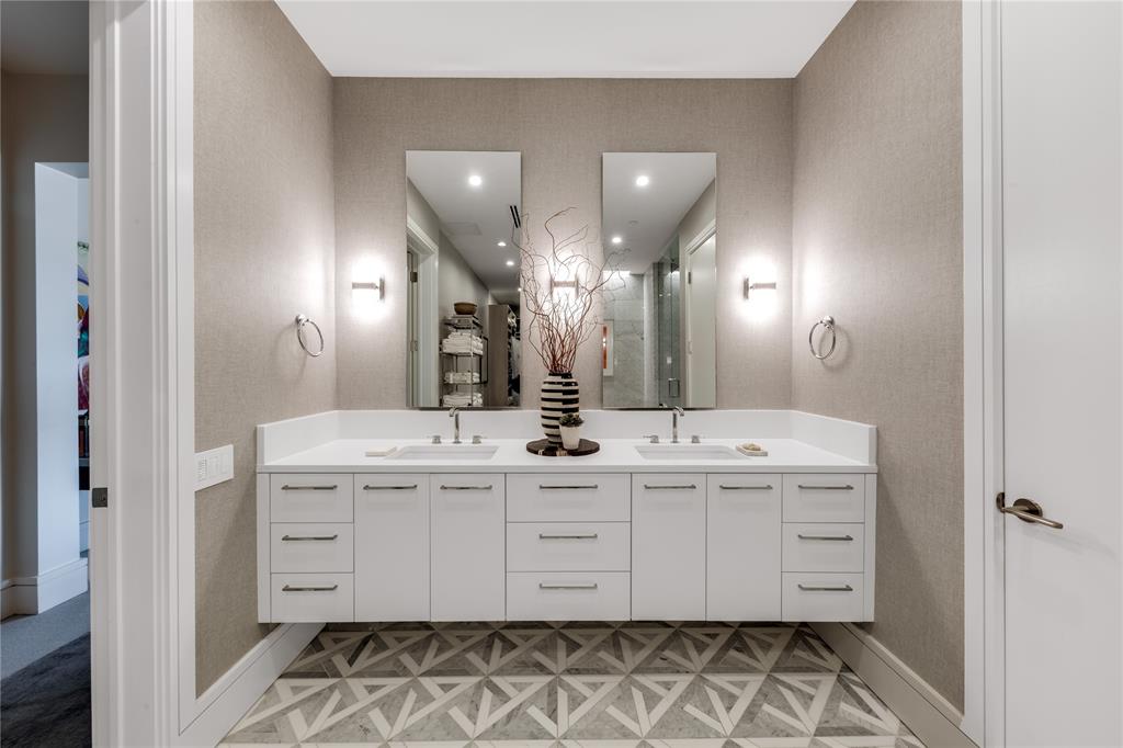 Vendome On Turtle Creek Condo - Residential