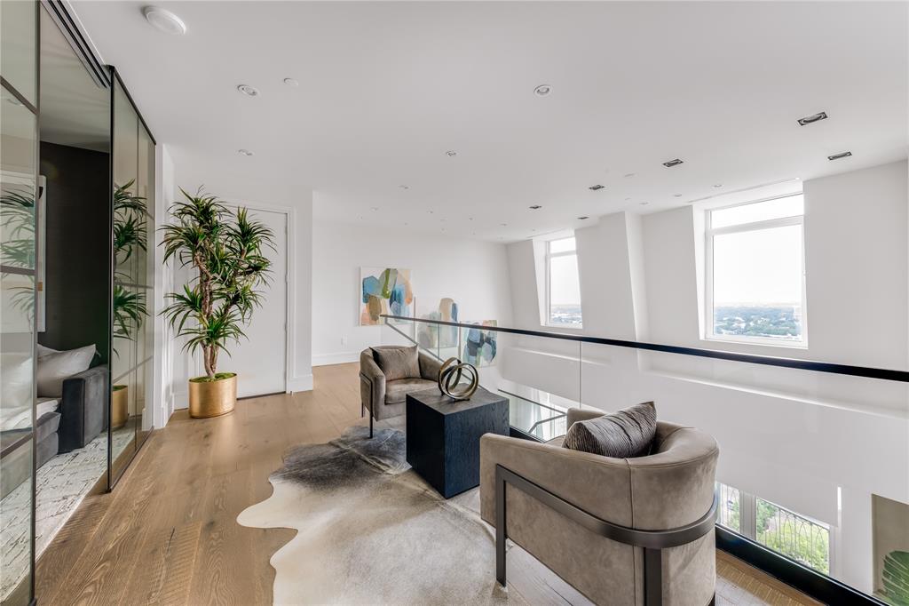 Vendome On Turtle Creek Condo - Residential