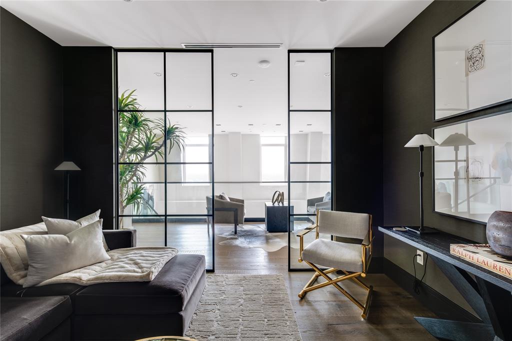 Vendome On Turtle Creek Condo - Residential