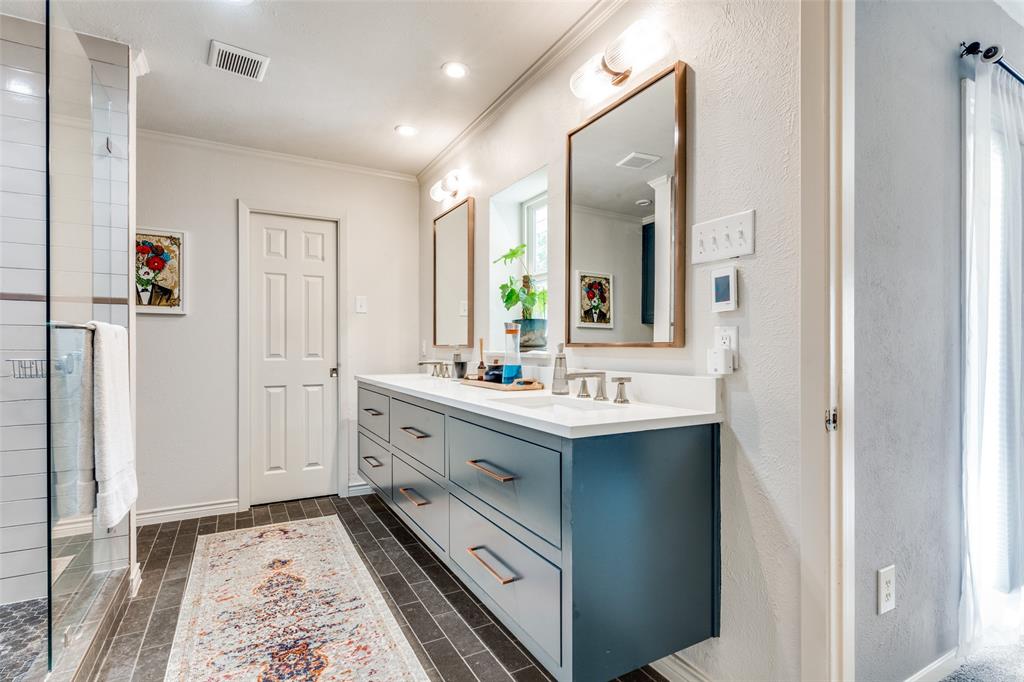 421 Valley Glen Place