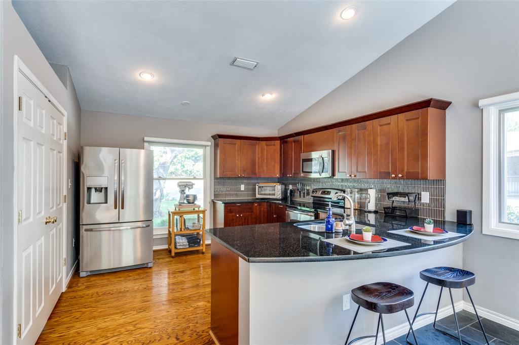 421 Valley Glen Place