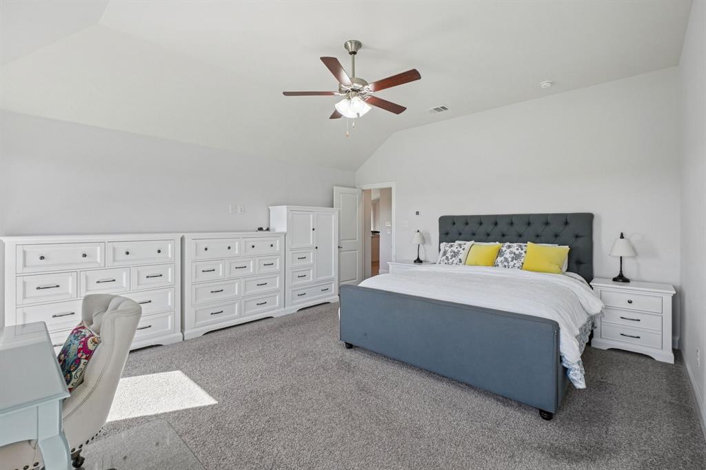 Valencia on the Lake - Residential