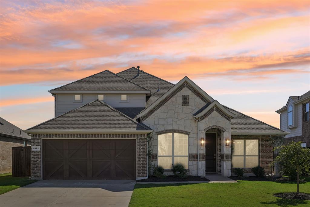 Valencia on the Lake - Residential