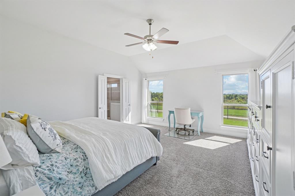 Valencia on the Lake - Residential