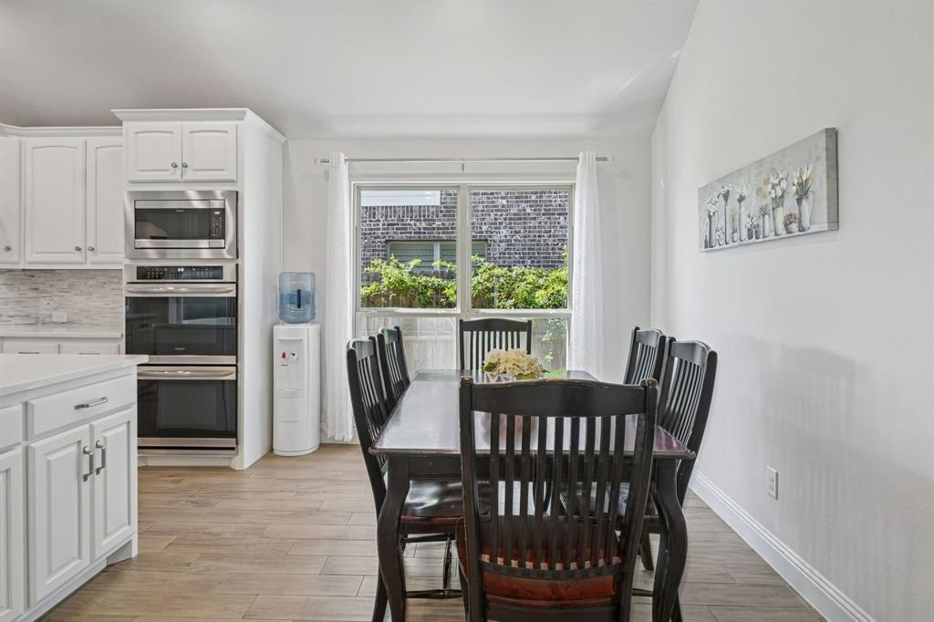 Valencia on the Lake - Residential