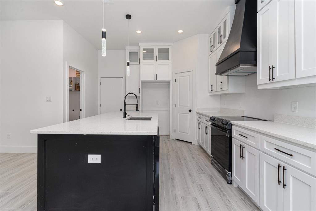 Little Frank Sub - Residential Lease