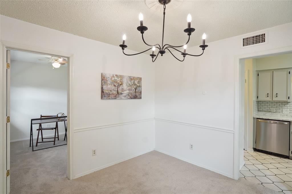 2825 Summit View Drive