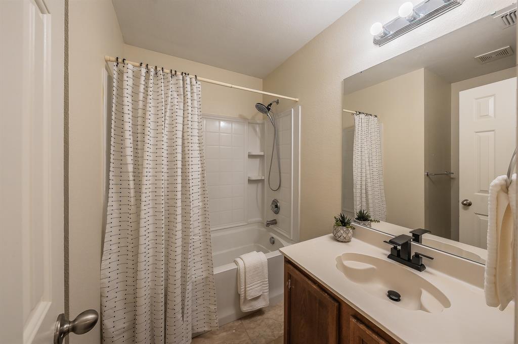 Harriet Creek Ranch Ph V - Residential