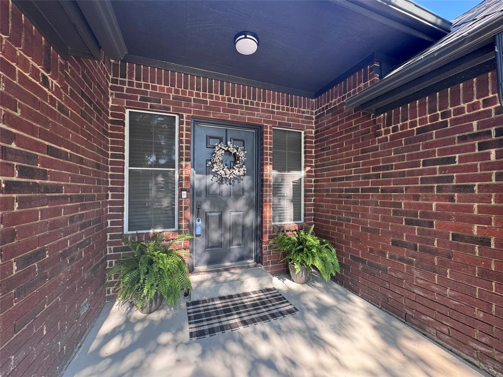 425 N Gaston Drive
