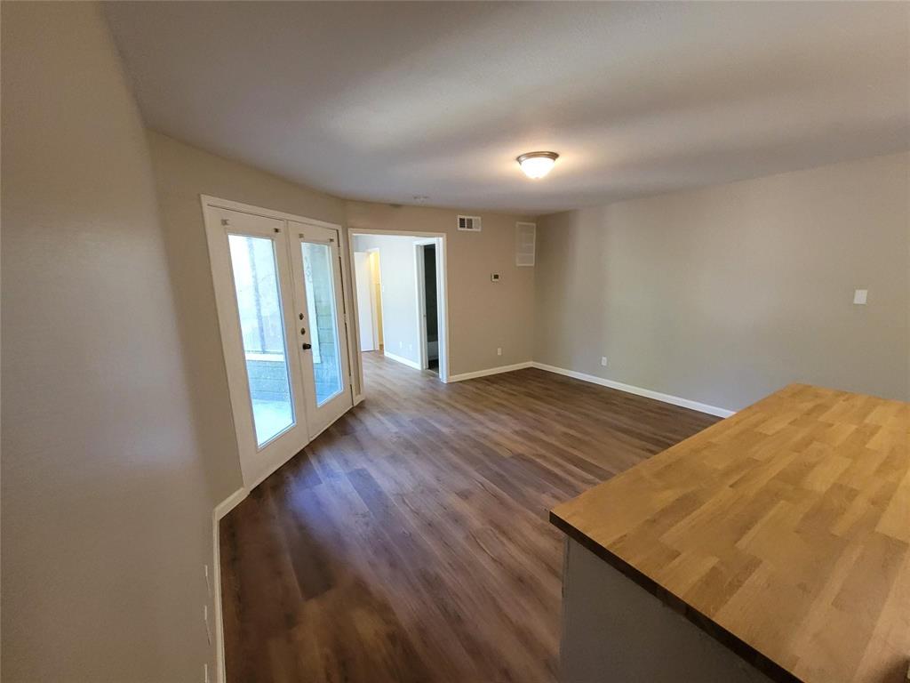 9815 Walnut Street 304