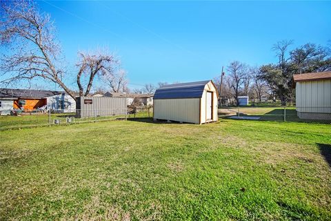 A home in Jacksboro