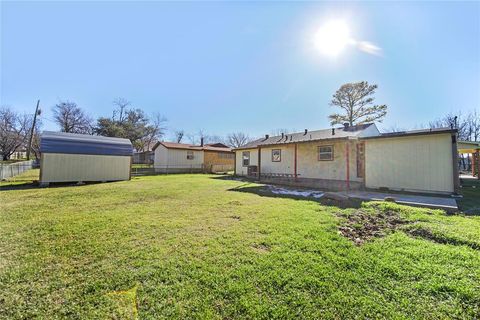 A home in Jacksboro