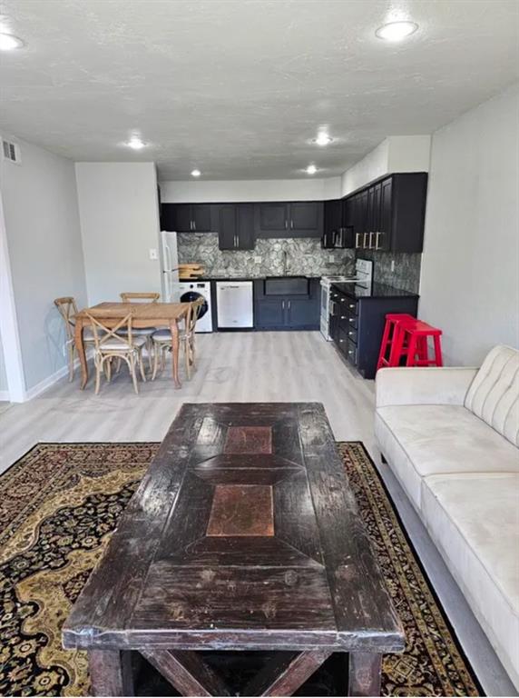 Towneoaks Terrace Condo - Residential Lease