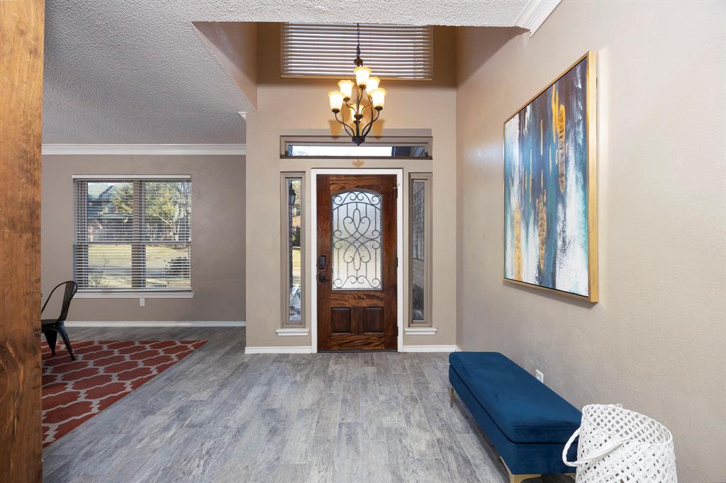 1805 Rolling Ridge Drive