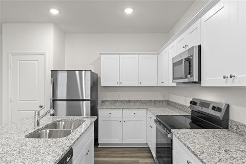 MLS: 20902246