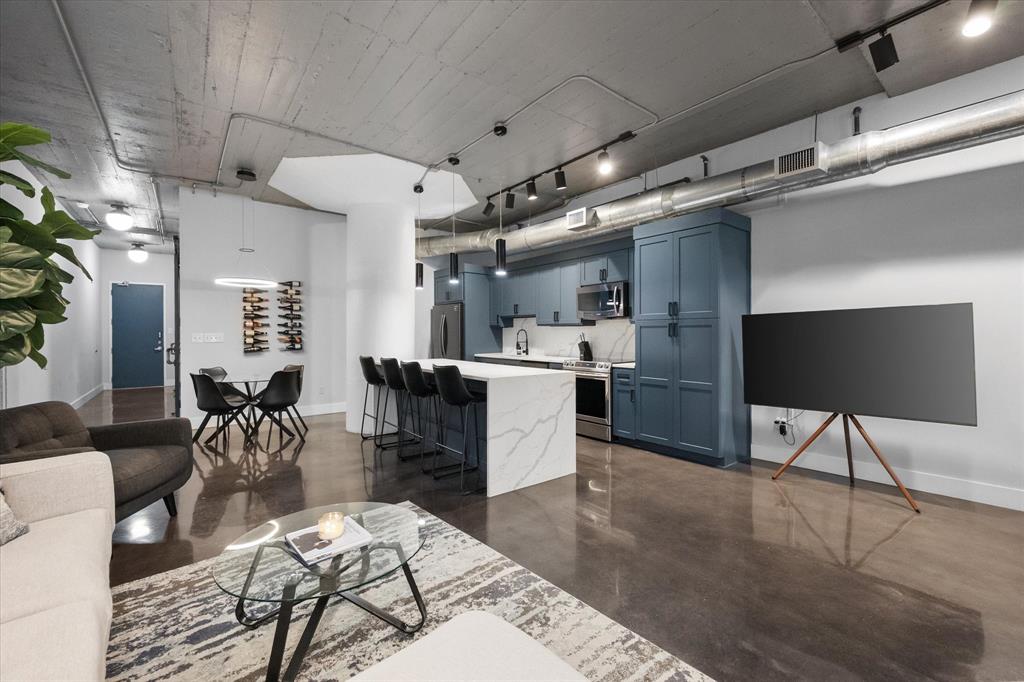 Soco Urban Loft Condo - Residential