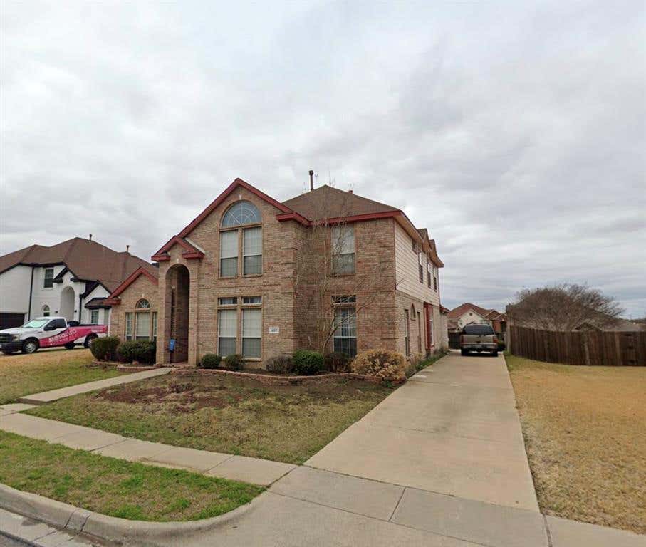 Photo of 307 Fort Edward Drive, Arlington, TX 76002 (MLS # 21348913)