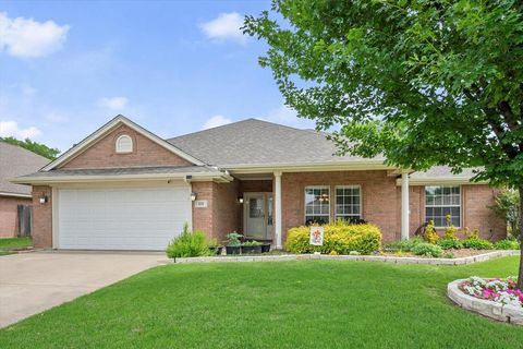836 Heberle Drive Burleson TX 76028