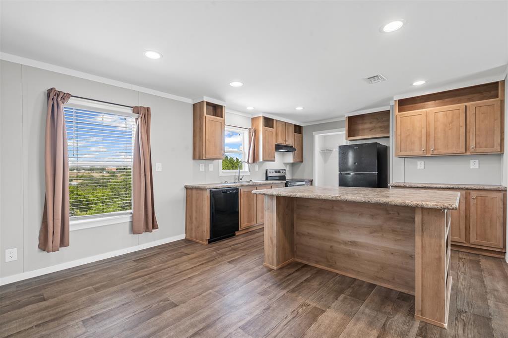 Lake Country Acres - Residential