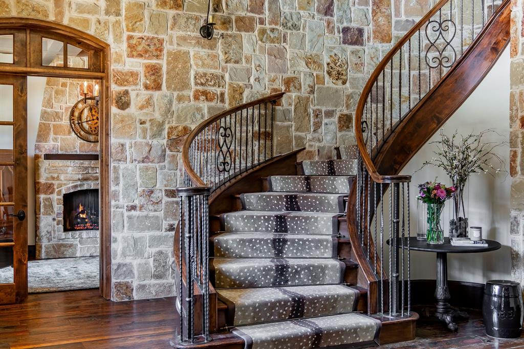 8000 Trading Post Drive