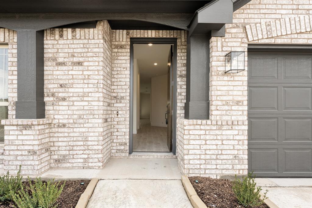 438 Aspen Way
