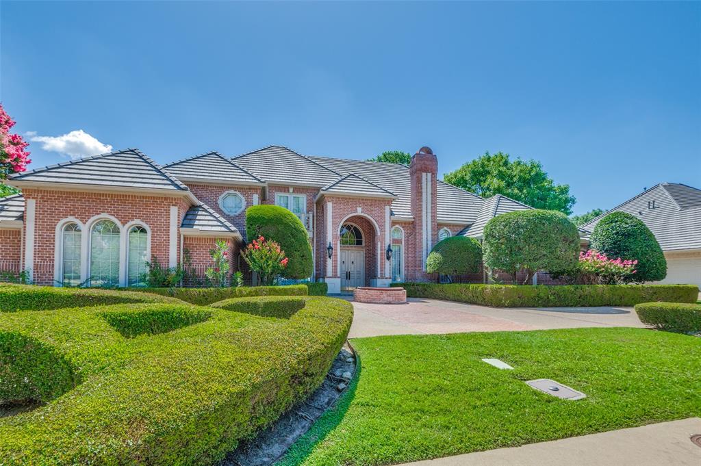 5825 Forest Highlands Drive