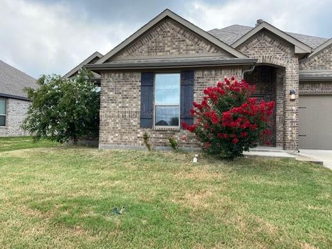 Photo of 705 Buffalo Creek Drive, Cleburne, TX 76033 (MLS # 21197534)