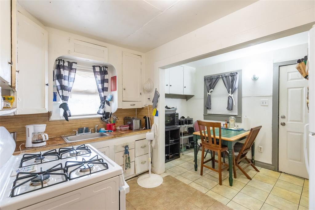 1401 Cottonwood Street